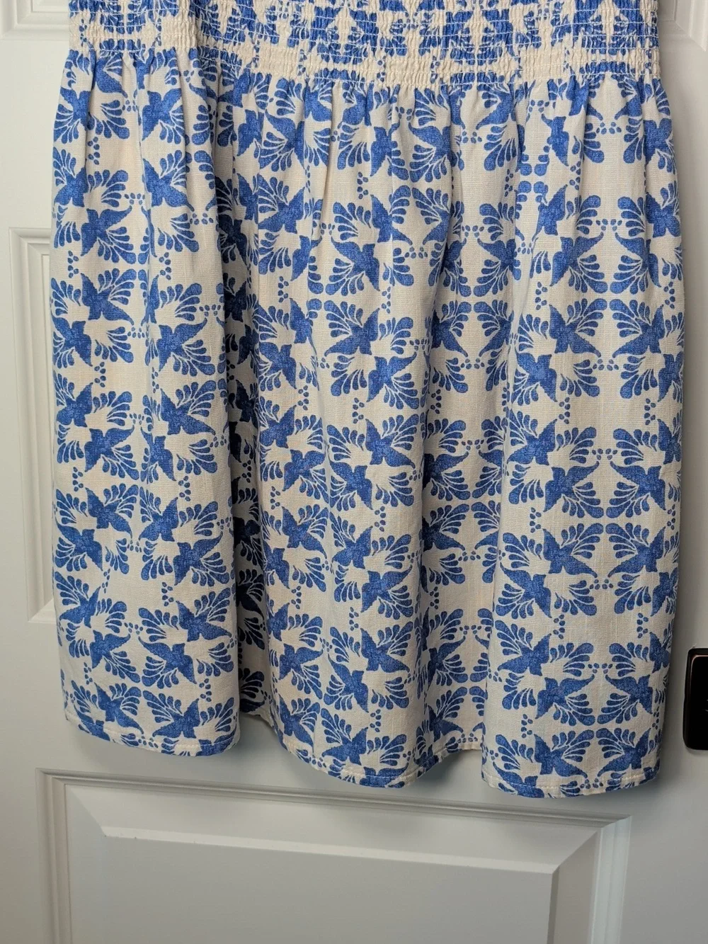 Universal Threads Blue Floral Sleeveless Smocked Waist Dress - Picture 6 of 9